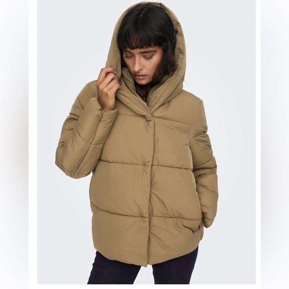 ONLY Puffer Jacket GUC - Picture 5 of 7